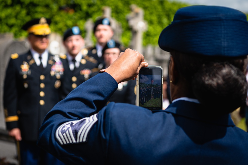 Service members conduct isolated graves ceremonies