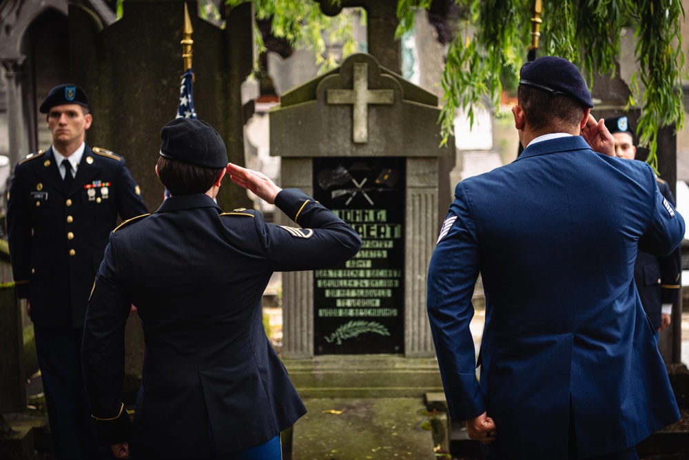 Service members conduct isolated graves ceremonies