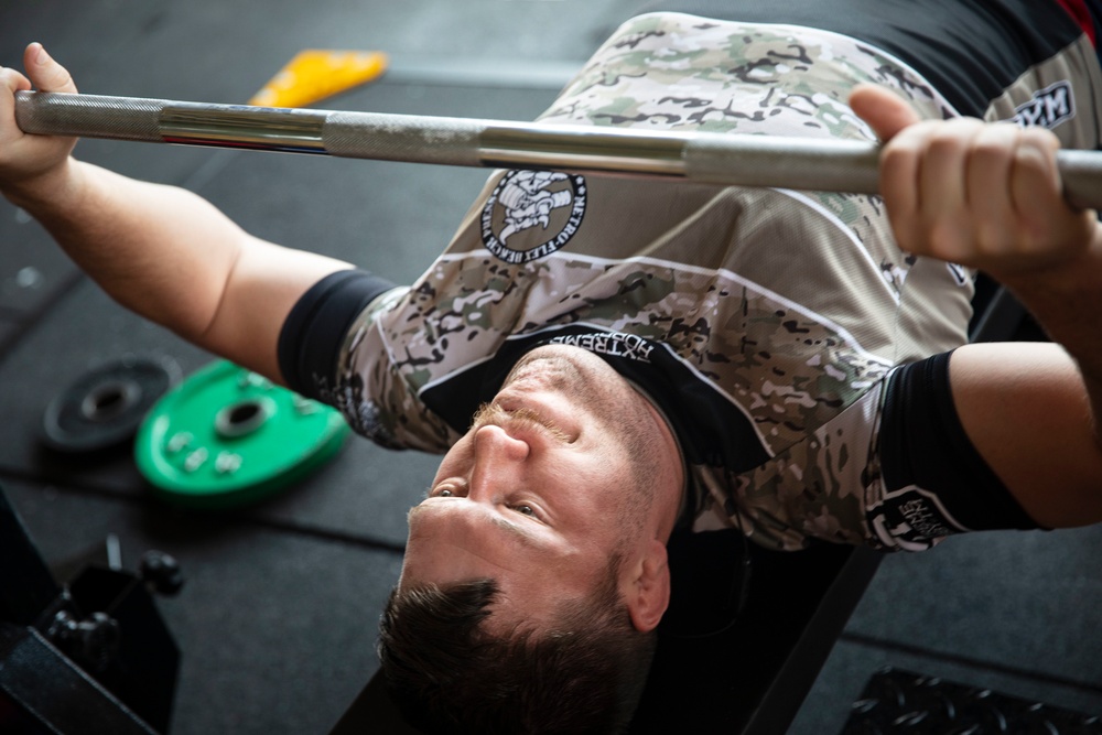 U.S. service members compete with Polish in Bench Press Competition