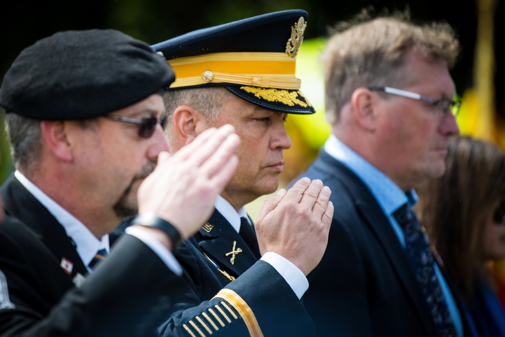 Service Members Conduct Isolated Grave Ceremonies in Belgium