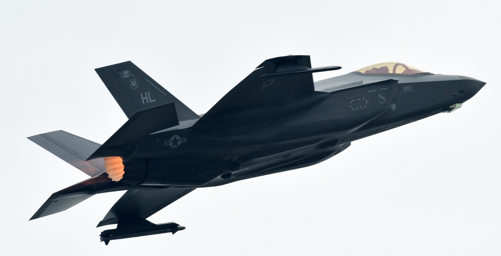 F-35s prepare for Astral Knight 2019