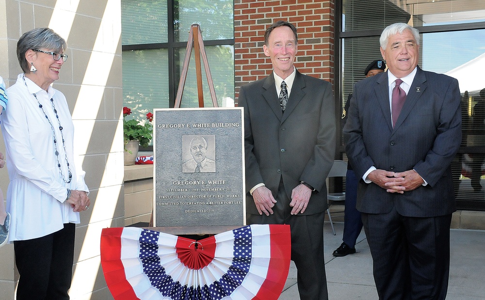 Fort Lee dedicates facility to respected former civil servant