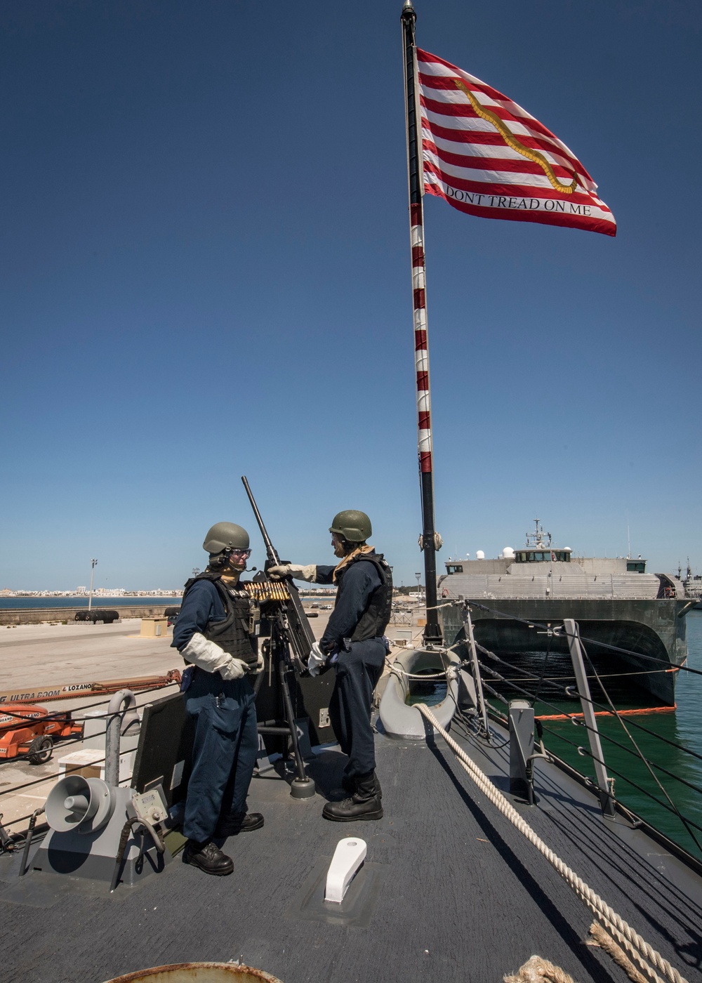 USS Carney (DDG 64)