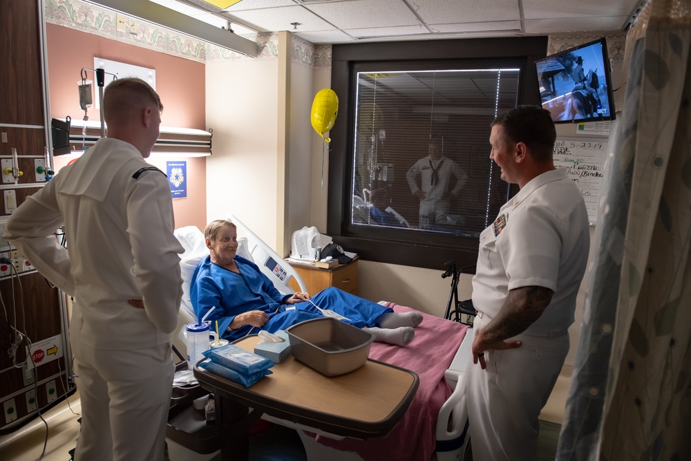 Sailors Visit VA Medical Center during Navy Week OKC