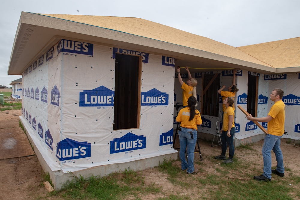 Sailors Volunteer with Habitat for Humanity in Oklahoma City