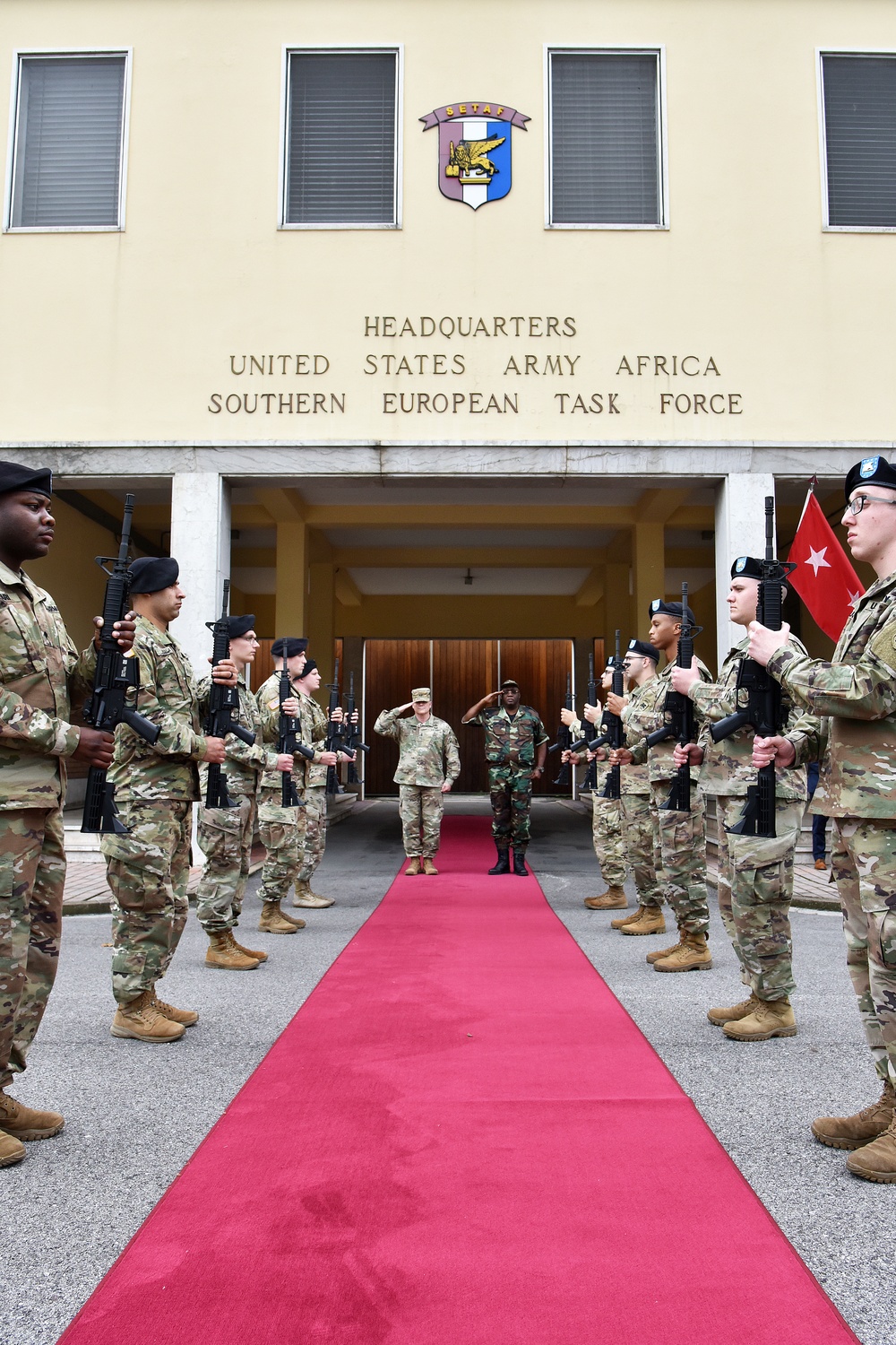 General Jaque Raul visits at Caserma Ederle in Vicenza, Italy.