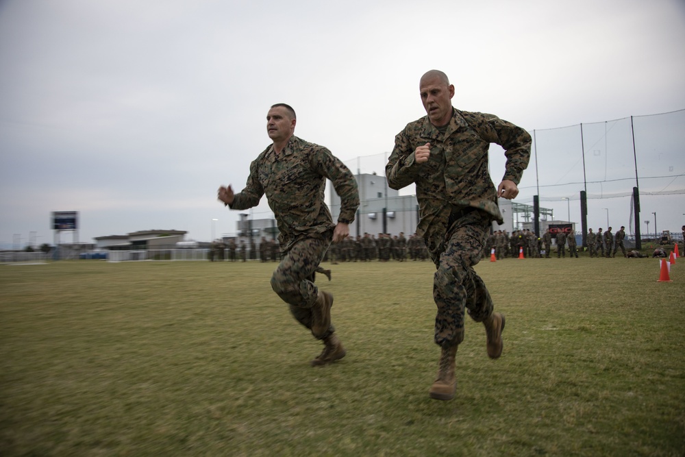 H&amp;HS conducts squadron physical training