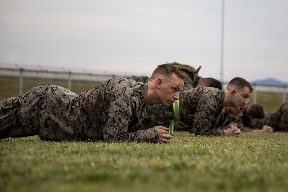 H&amp;HS conducts squadron physical training