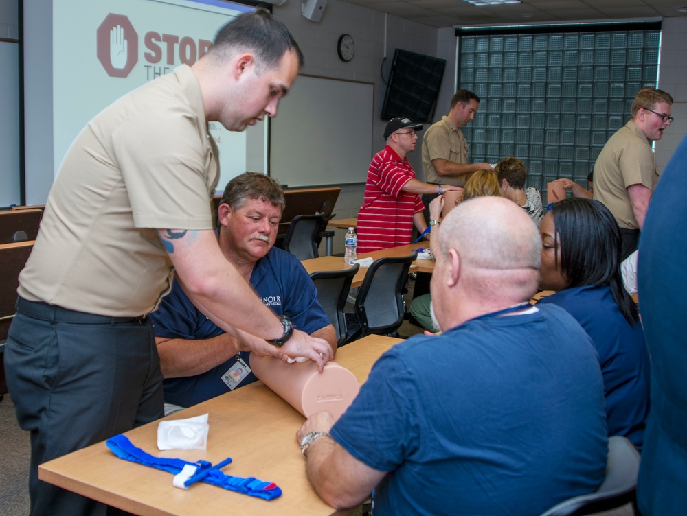 Naval Medical Center Camp Lejeune Partners with Lenoir Community College for National Stop the Bleed Day