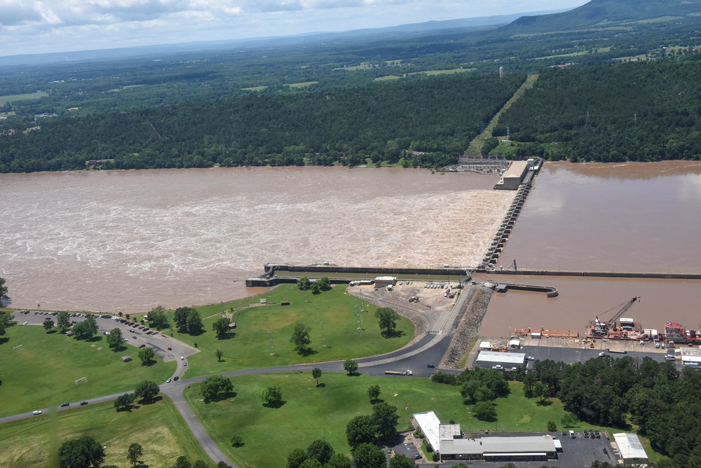 Arkansas CODEL Aerial Flood Tour