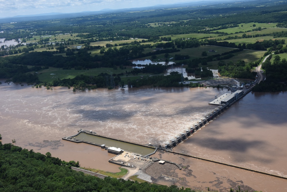 Arkansas CODEL Aerial Flood Tour