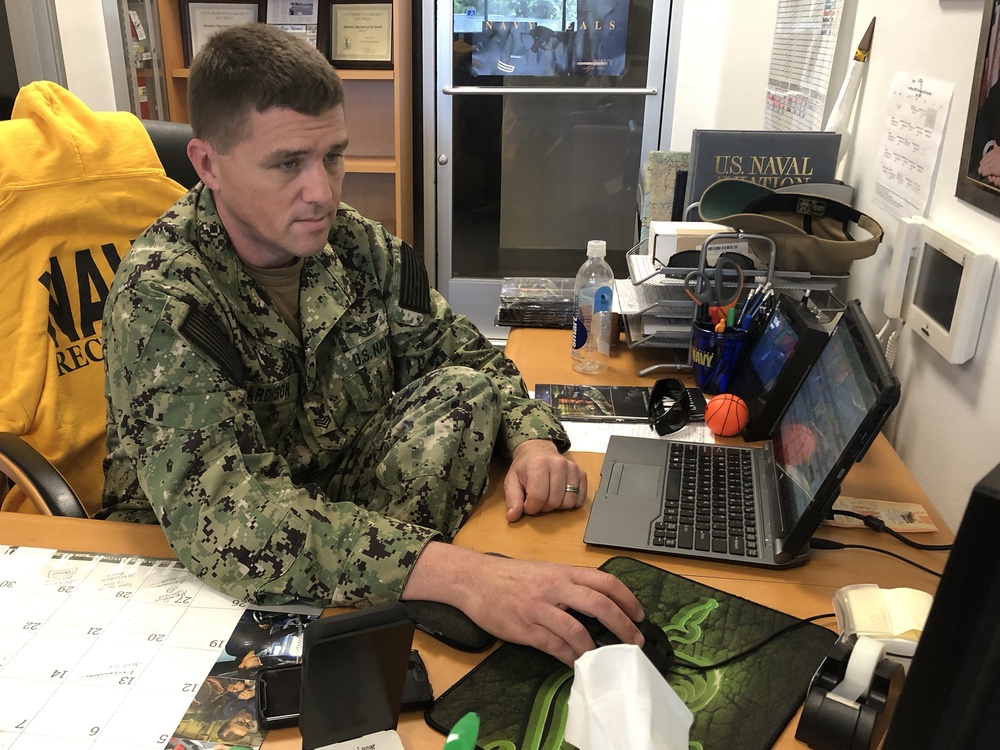Navy Recruiter Reviews Documents