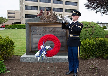 Rear Adm. David Goggins helps NUWC Division Newport pay tribute to those who have made the ultimate sacrifice