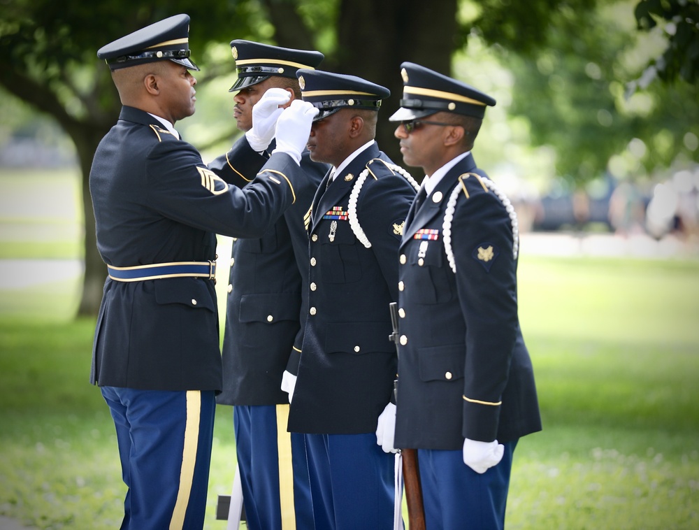 District of Columbia National Guardsmen support 1st Infantry Division Memorial Day Event at the White House