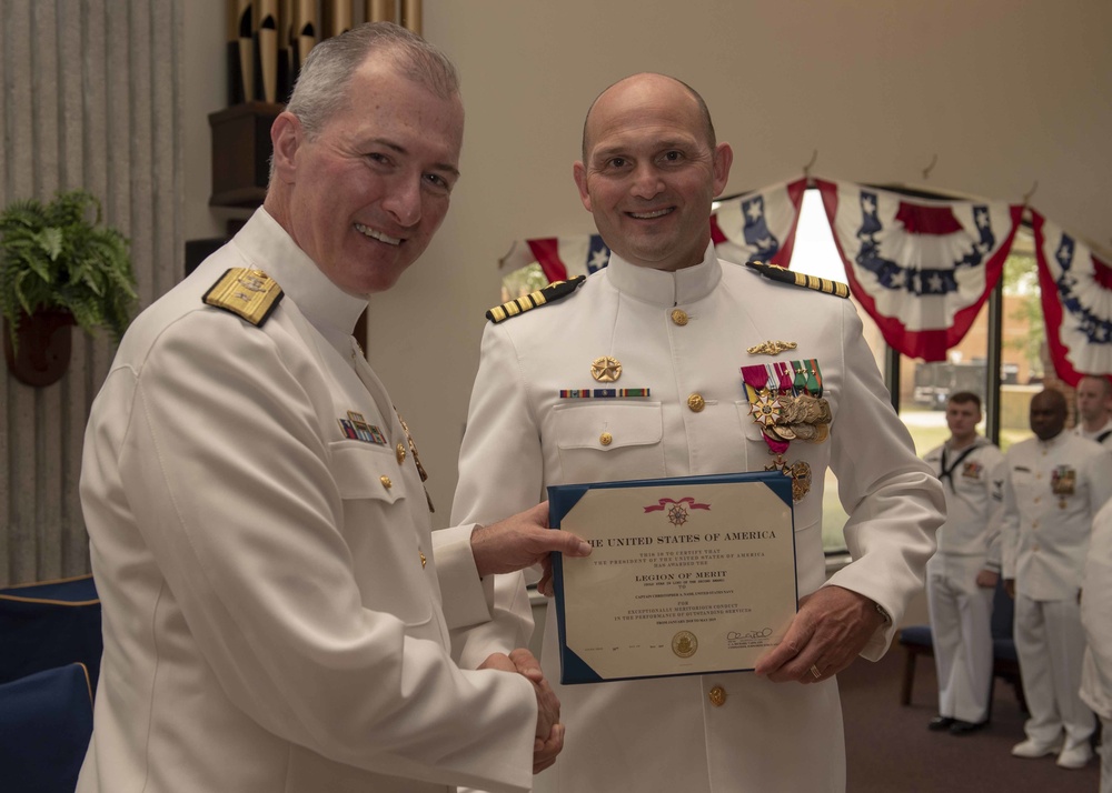 Submarine Squadron 16 Holds Change of Command