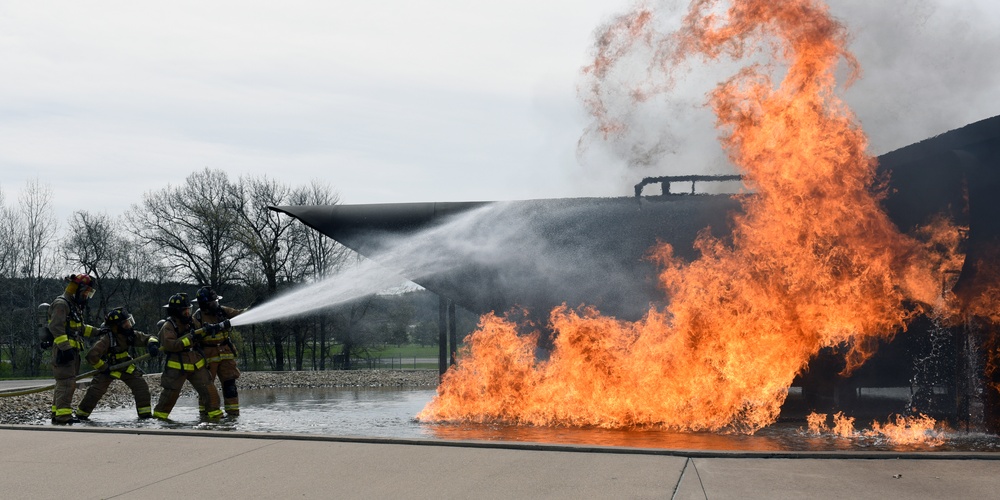 Northern Lightning, May 2019