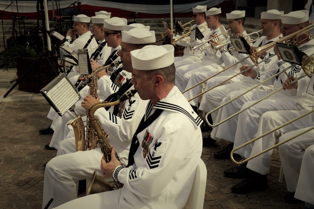 CSG 8 Holds Change of Command Ceremony