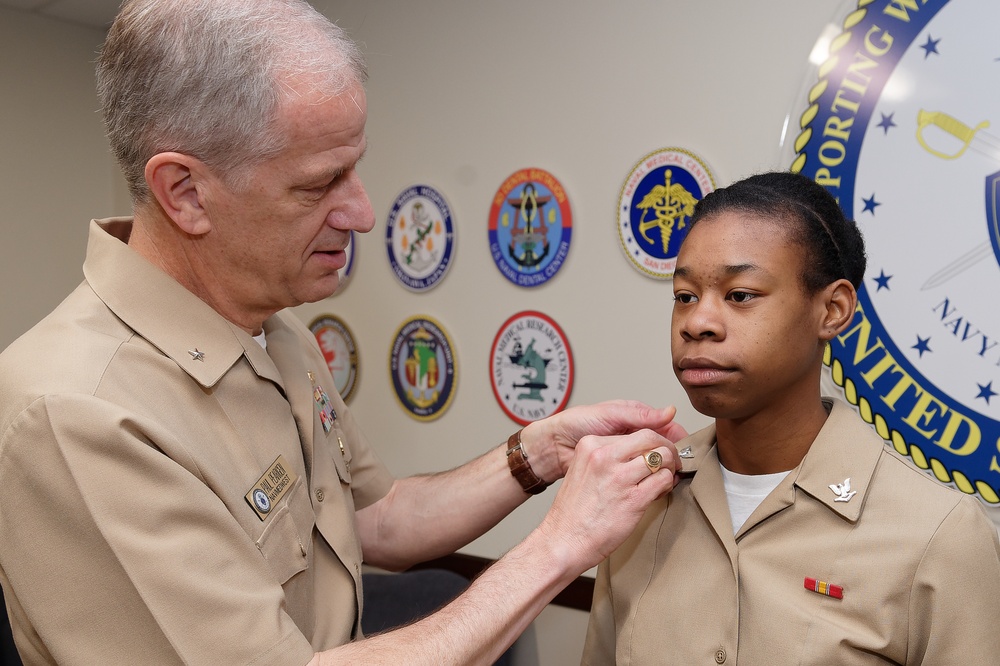 Navy Medicine West Frocks an IT3