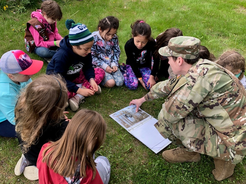 alaska Army National Guard and Girl Scouts of Alaska Announce New Patch