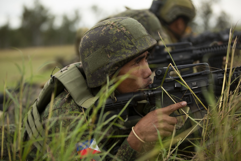 U.S. Marines, ADF and AFP conduct MOUT during Exercise Carabaroo