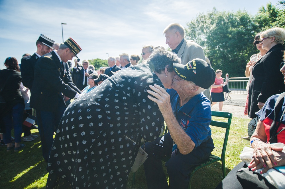 World War II Veteran shares greetings