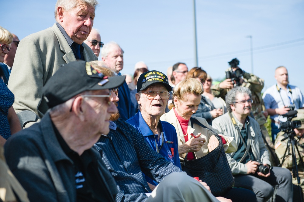 World War II Veteran watches the crowd