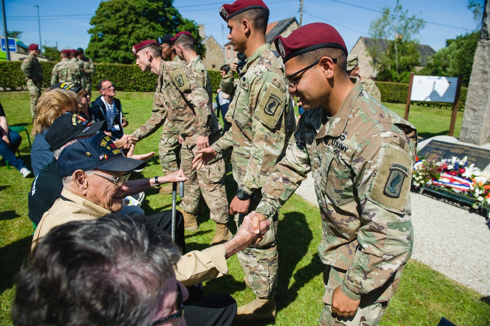 Sky Soldier greets World War II veteran