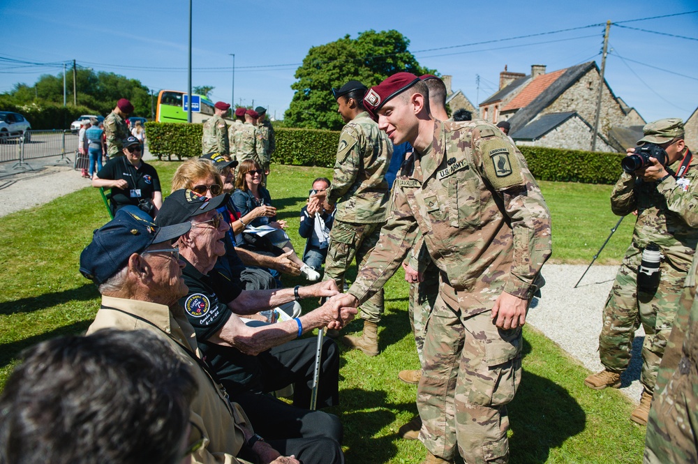 Sky Soldier greets veteran