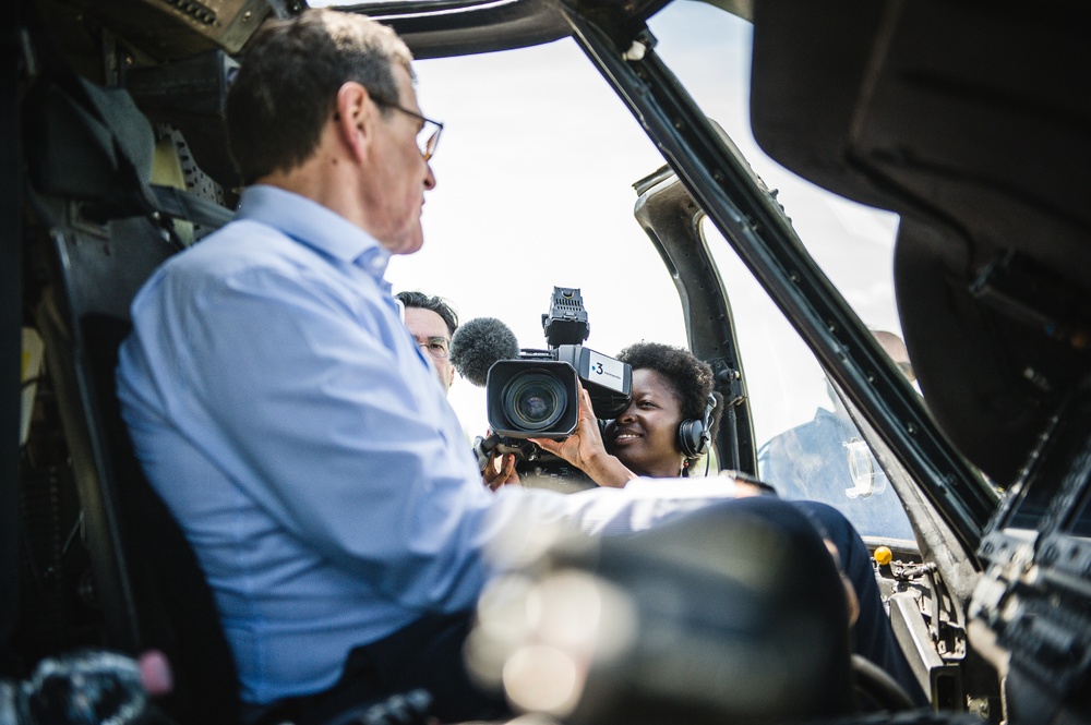 Mayor speaks to media from inside US helicopter