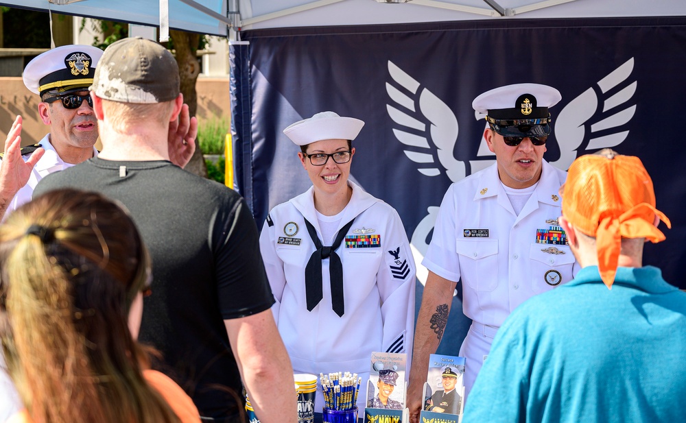 NRD St. Louis recruiters engage the community at Wichita River Festival