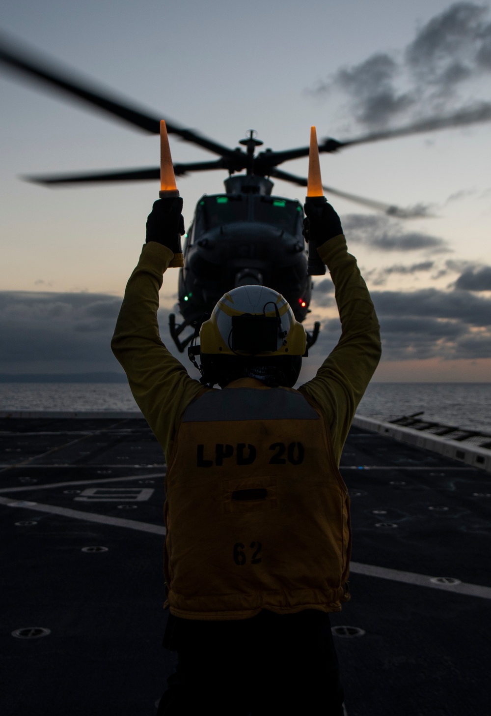 USS Green Bay (LPD 20) Flight Operations