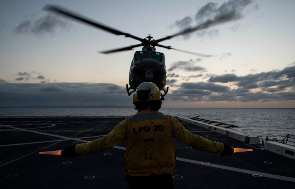 USS Green Bay (LPD 20) Flight Operations