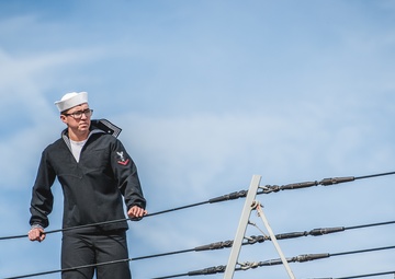 USS Roosevelt (DDG-80) arrives in the Port of Cherbourg