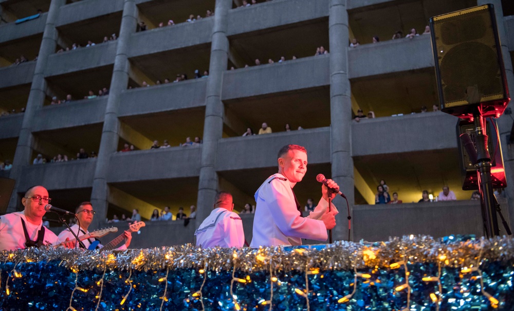 DVIDS Images Starlight Parade [Image 11 of 17]