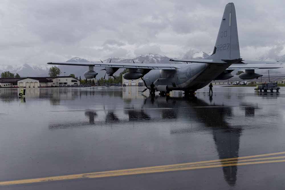 U.S. Marines Conduct Low Altitude Training