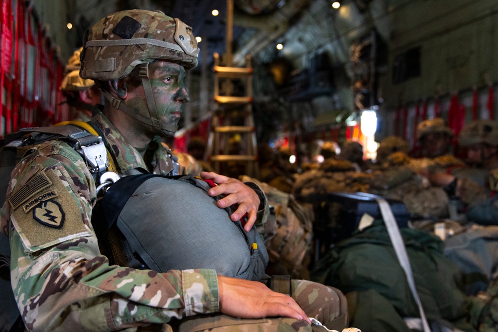 U.S. Marines, Soldiers conduct Airborne Ops