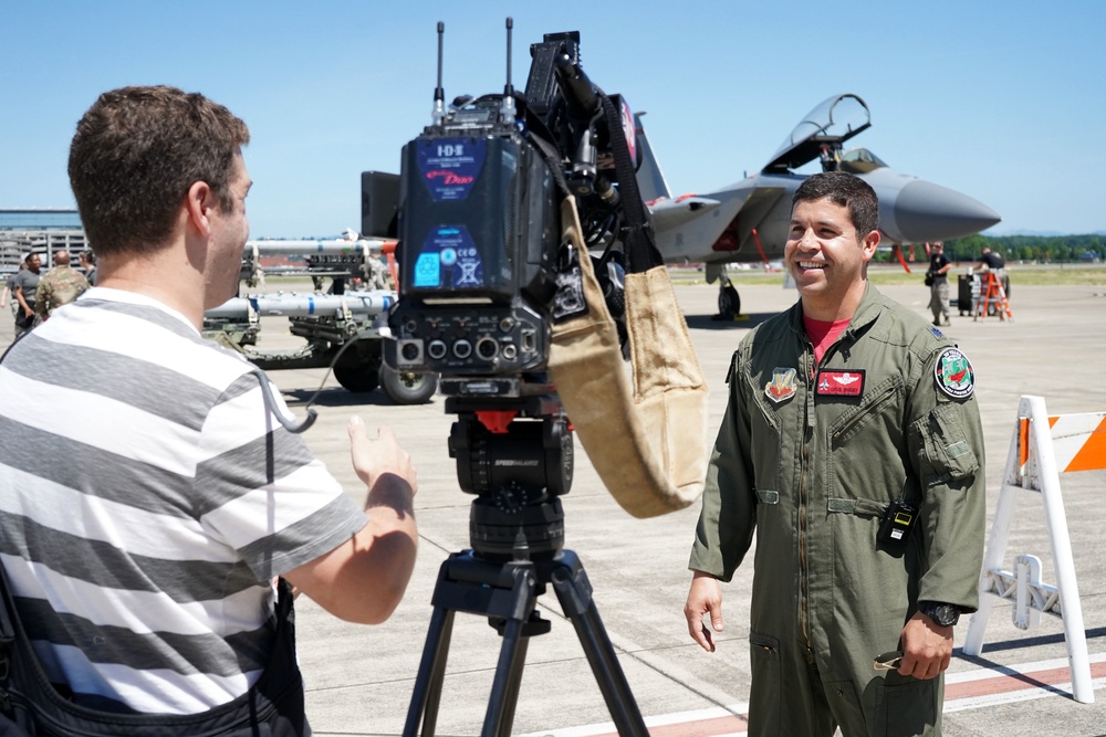 Weapons load competition held at F-15 30-year anniversary event