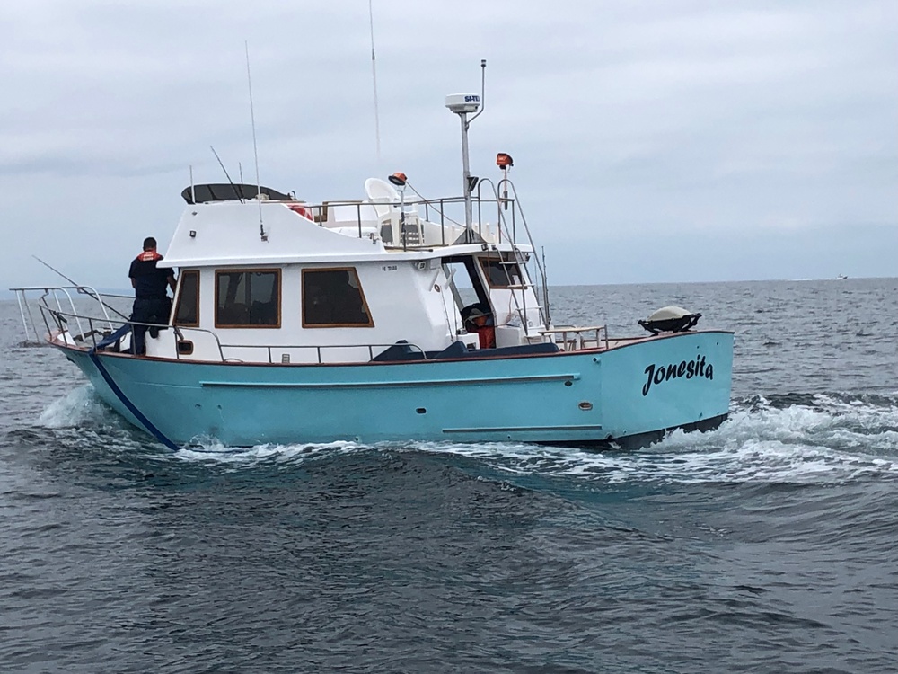 Coast Guard assists vessel taking on water off the coast of San Diego