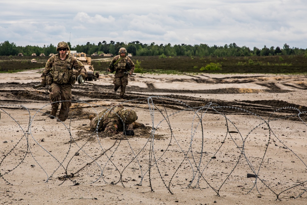 1st Engineer Soldiers Breach Training