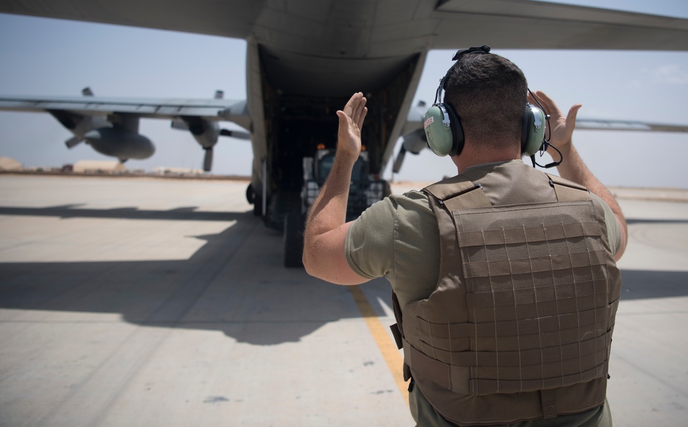 746th Expeditionary Airlift Squadron moves troops, cargo within CENTCOM AOR