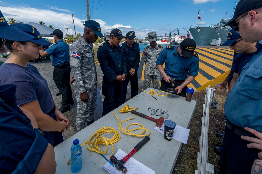 HMCS Goose Bay at Las Calderas Naval Base for Exercise TRADEWINDS 2019