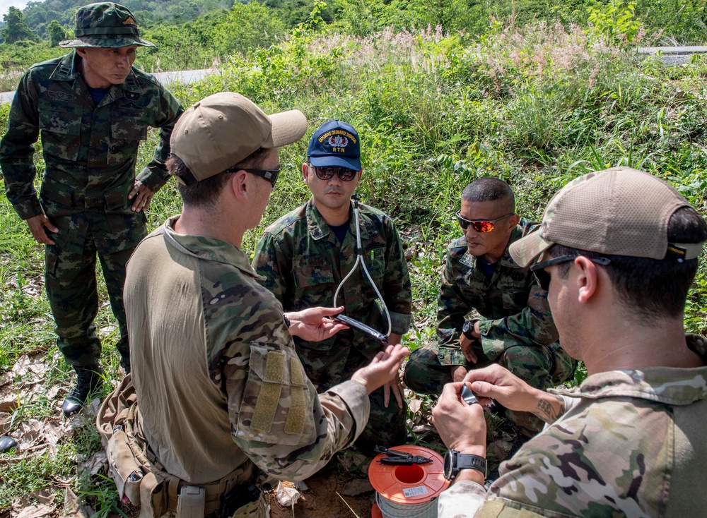 U.S Navy, Royal Thai Navy conduct controlled live-fire demolition demonstration knowledge exchange during CARAT 2019