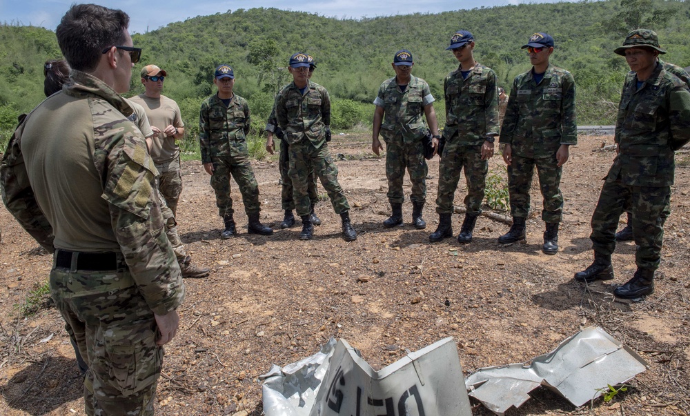 U.S Navy, Royal Thai Navy conduct controlled live-fire demolition demonstration knowledge exchange during CARAT 2019