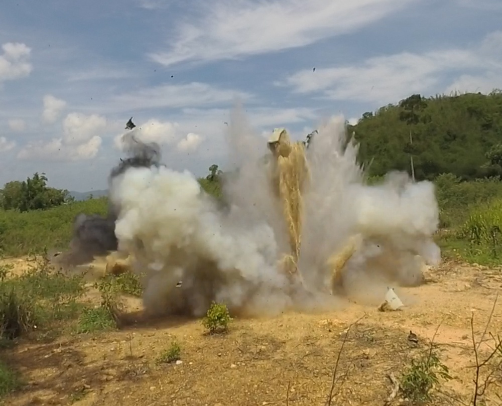 U.S Navy, Royal Thai Navy conduct controlled live-fire demolition demonstration knowledge exchange during CARAT 2019