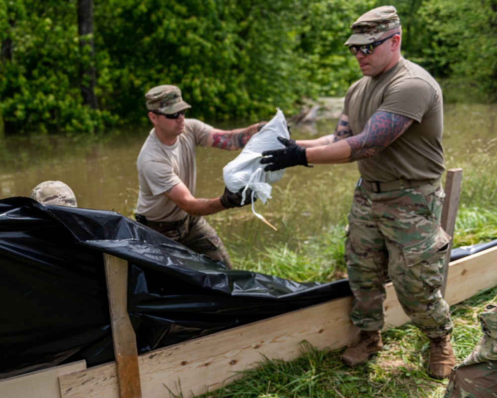 Heartwell Levee sandbagging operations