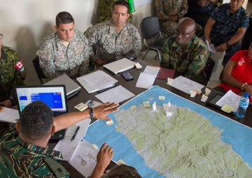 Canadian military planners train Caribbean partners during TRADEWINDS 2019