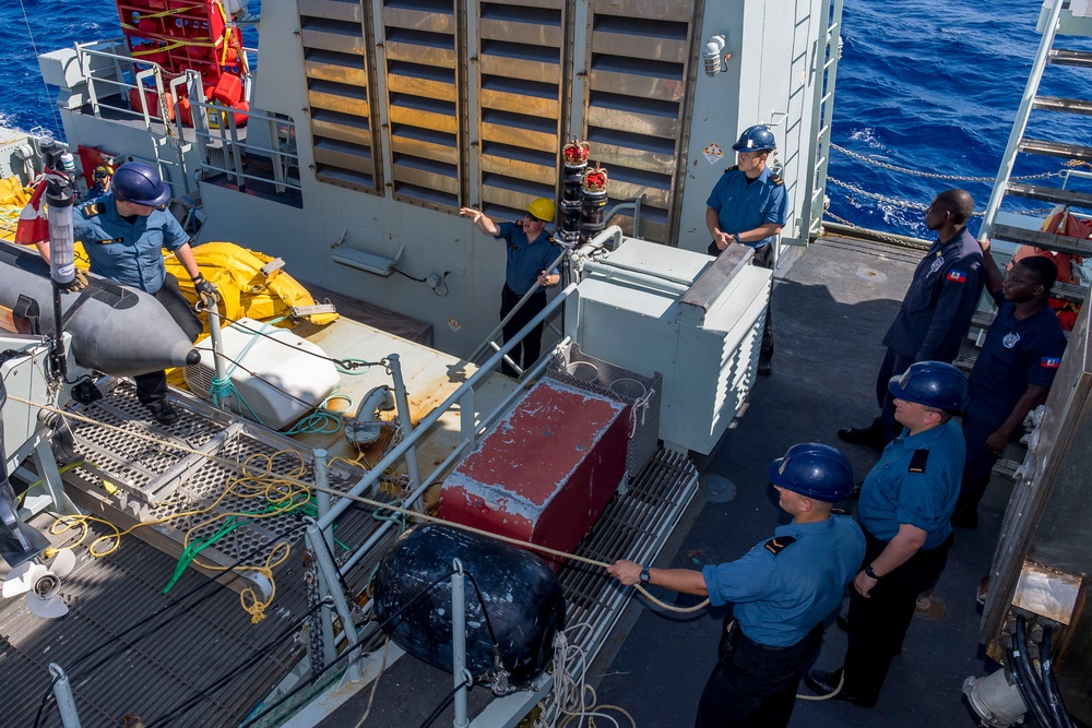 HMCS Goose Bay participates in Exercise TRADEWINDS 2019