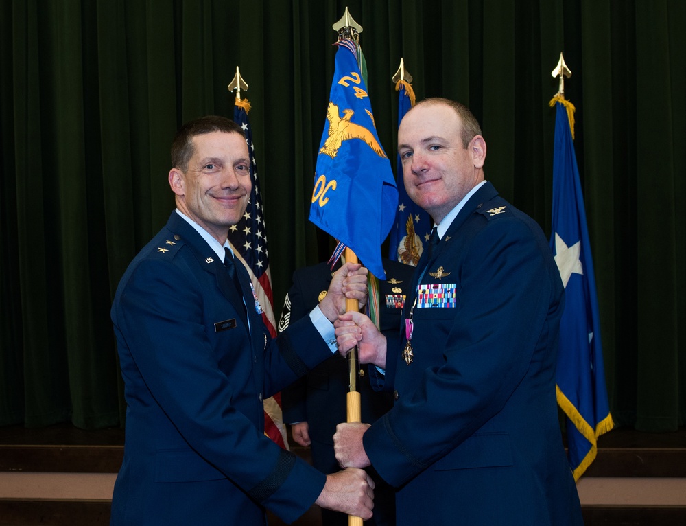 624th OC welcomes new commander during ceremony