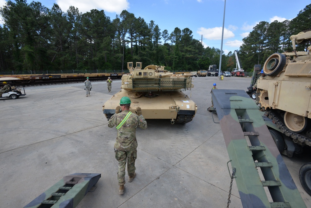 DVIDS - Images - NC Guard Rail Load Armor, Vehicles for National ...