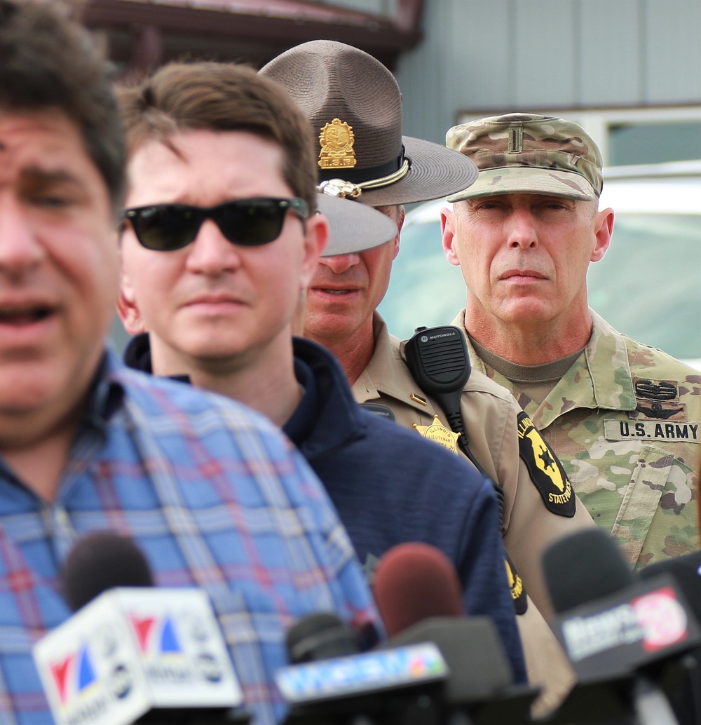 Illinois Governor Commits Additional National Guard Forces to Flood Fight